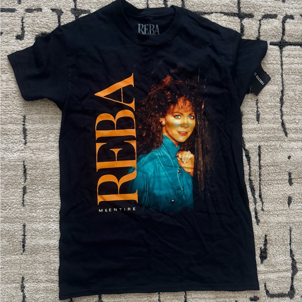 Reba Black Graphic T-Shirt